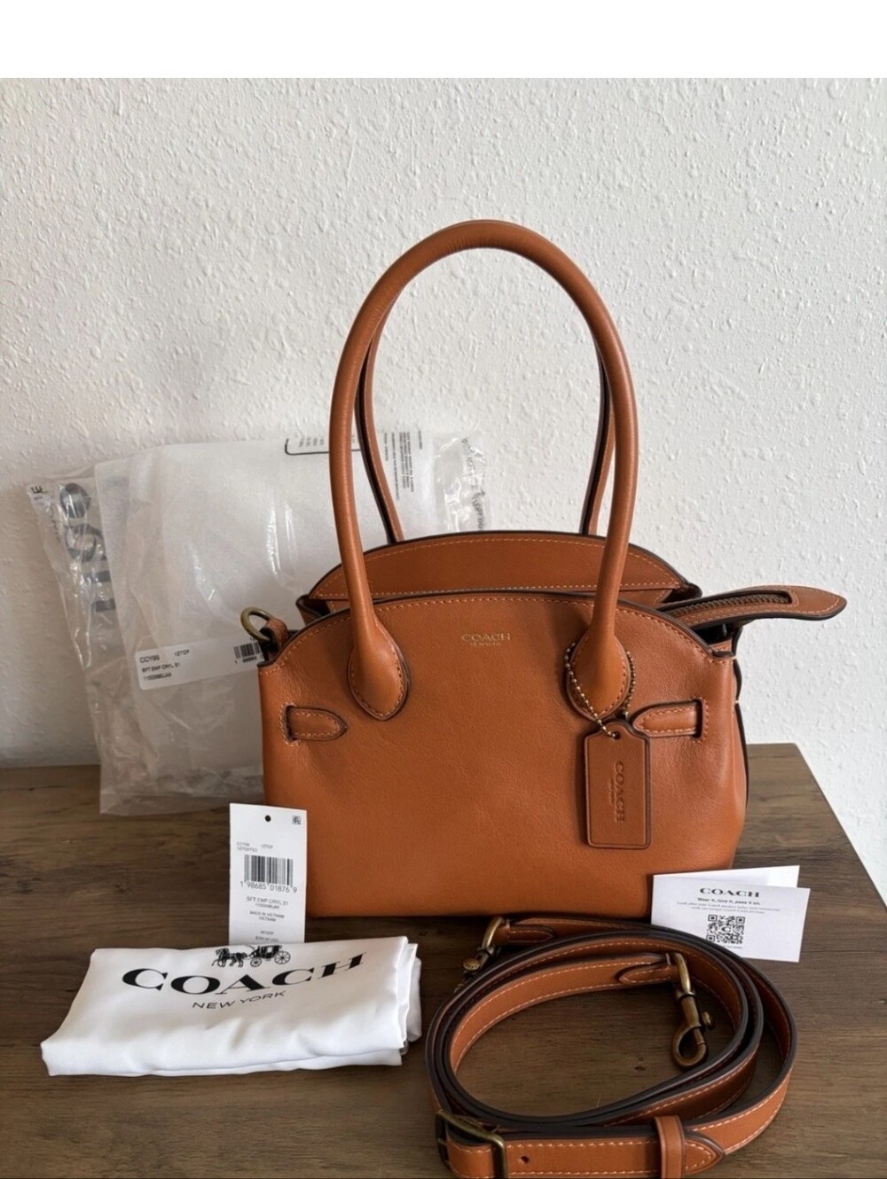 NWT Coach Empire 21 in Toffee